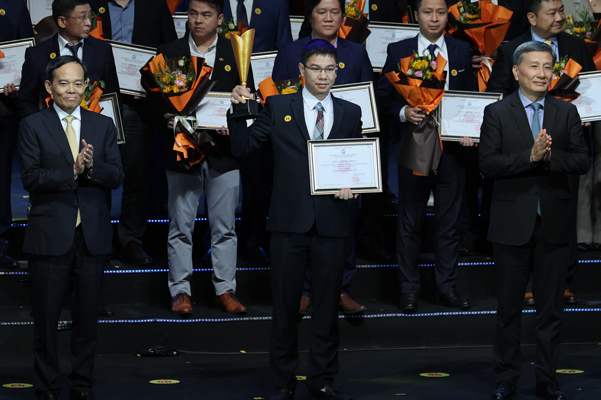 Giải pháp tường lửa thông minh SafeGate Office giành giải Đồng Make in Viet Nam 2024